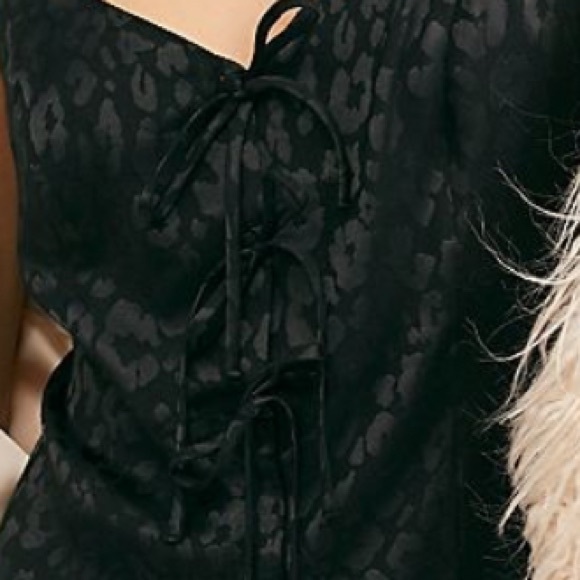 FREE PEOPLE BOW-DACIOUS MINI SLIP IN POMEGRANATE SIZE SMALL - Picture 7 of 11